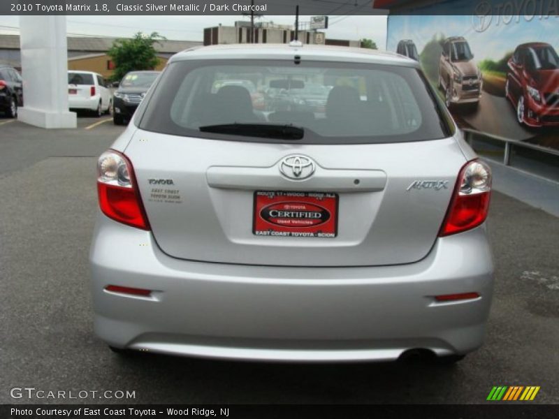 Classic Silver Metallic / Dark Charcoal 2010 Toyota Matrix 1.8