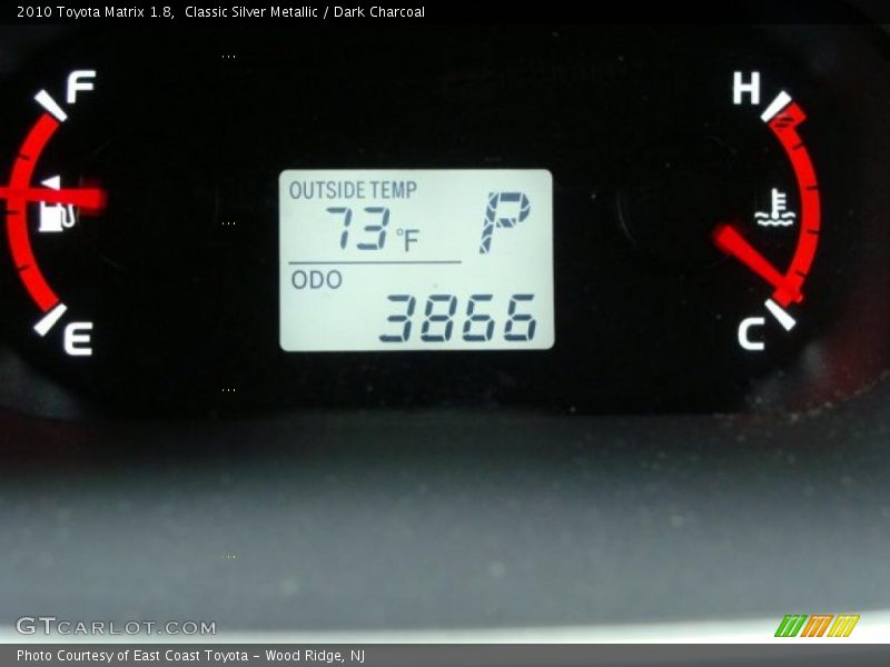 Classic Silver Metallic / Dark Charcoal 2010 Toyota Matrix 1.8