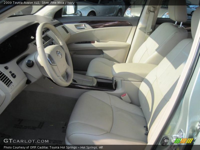 Silver Pine Mica / Ivory 2009 Toyota Avalon XLS