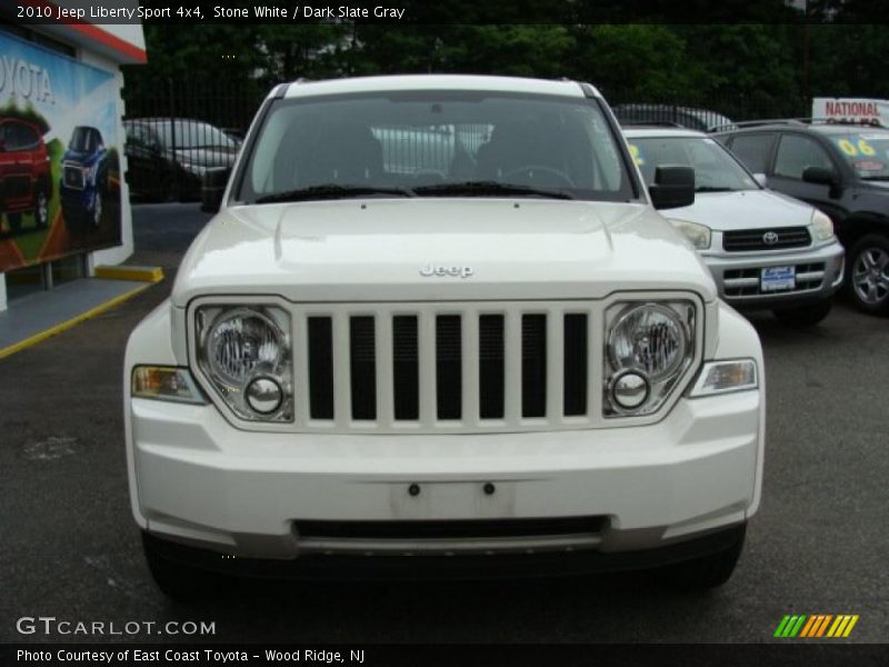 Stone White / Dark Slate Gray 2010 Jeep Liberty Sport 4x4
