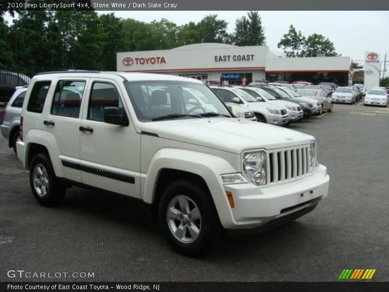Stone White / Dark Slate Gray 2010 Jeep Liberty Sport 4x4