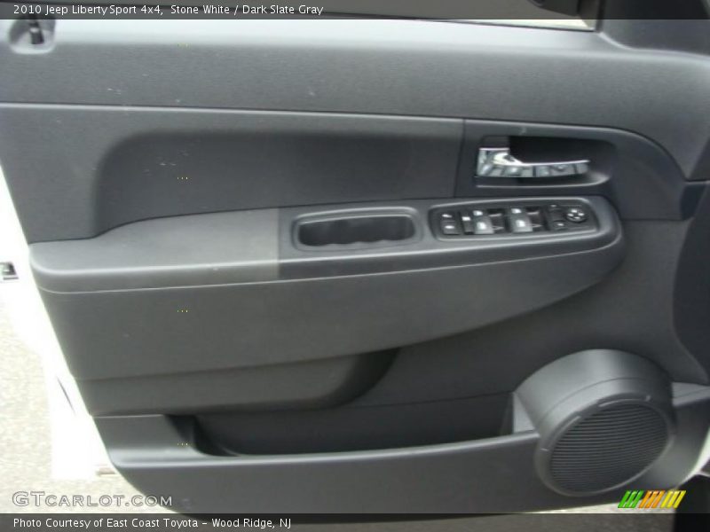 Stone White / Dark Slate Gray 2010 Jeep Liberty Sport 4x4