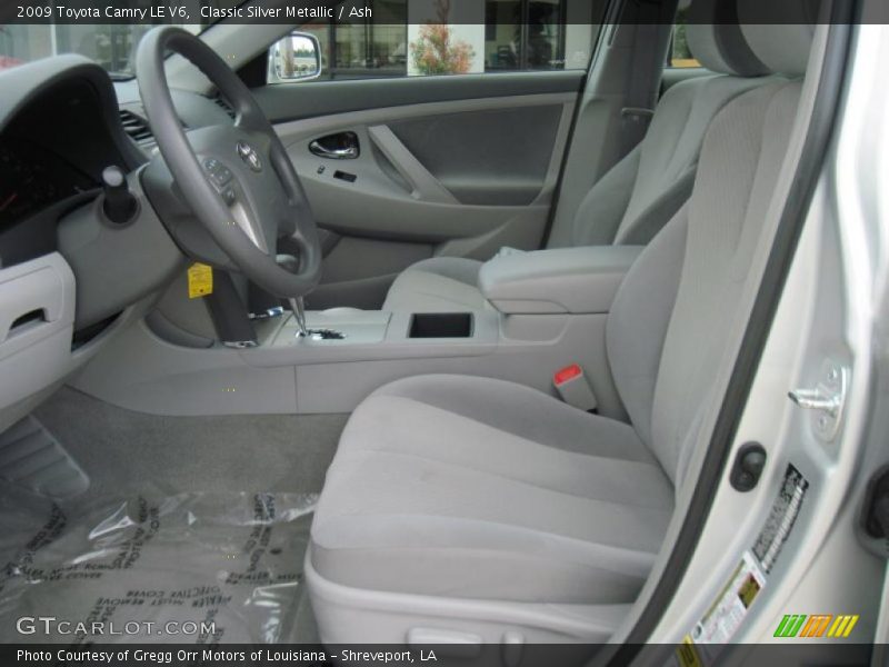 Classic Silver Metallic / Ash 2009 Toyota Camry LE V6