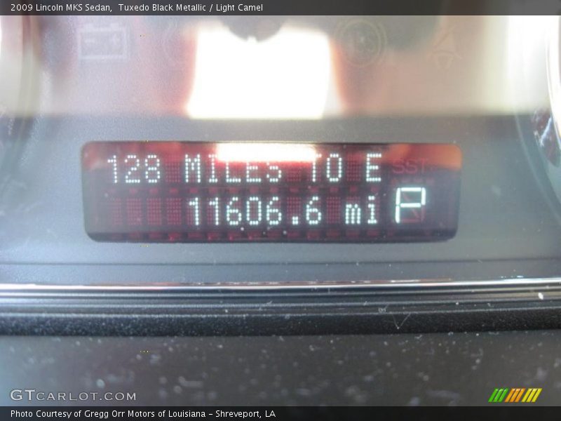 Tuxedo Black Metallic / Light Camel 2009 Lincoln MKS Sedan
