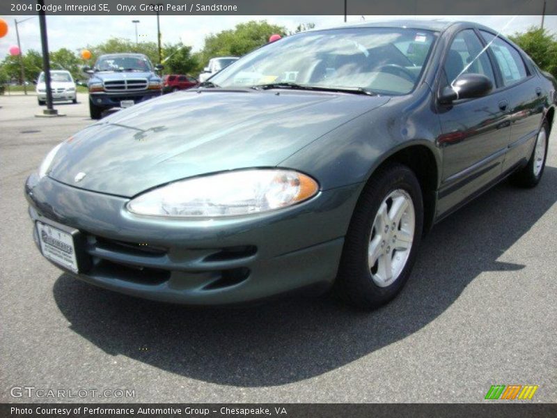 Onyx Green Pearl / Sandstone 2004 Dodge Intrepid SE