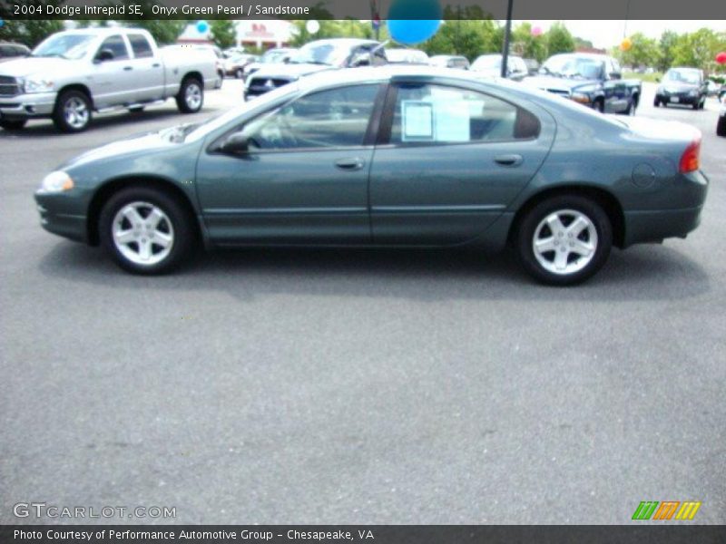 Onyx Green Pearl / Sandstone 2004 Dodge Intrepid SE