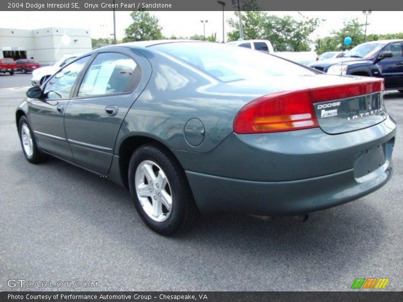 Onyx Green Pearl / Sandstone 2004 Dodge Intrepid SE