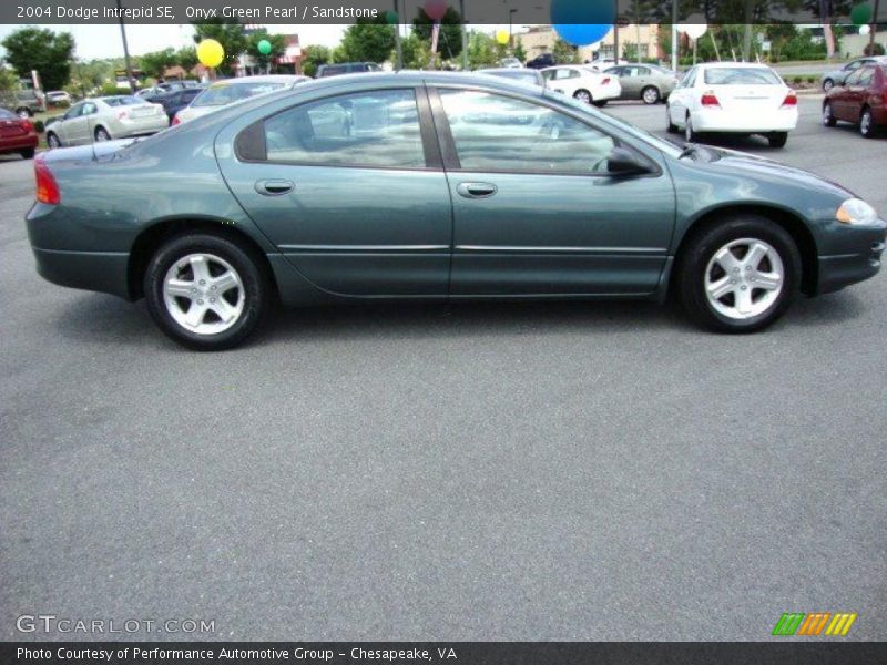 Onyx Green Pearl / Sandstone 2004 Dodge Intrepid SE