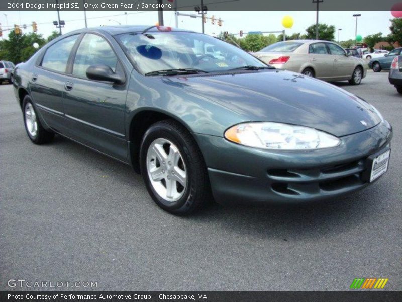 Onyx Green Pearl / Sandstone 2004 Dodge Intrepid SE