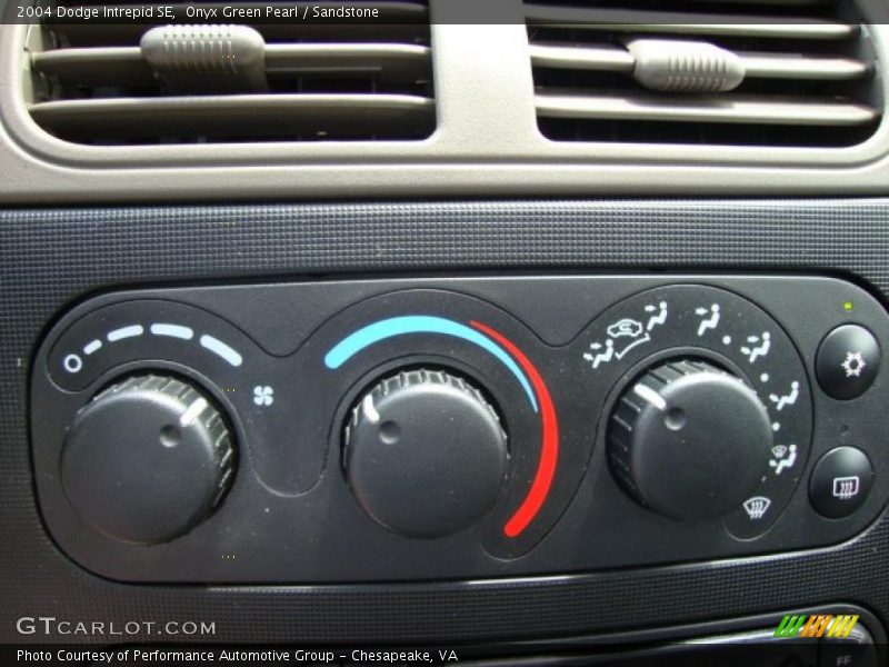 Onyx Green Pearl / Sandstone 2004 Dodge Intrepid SE