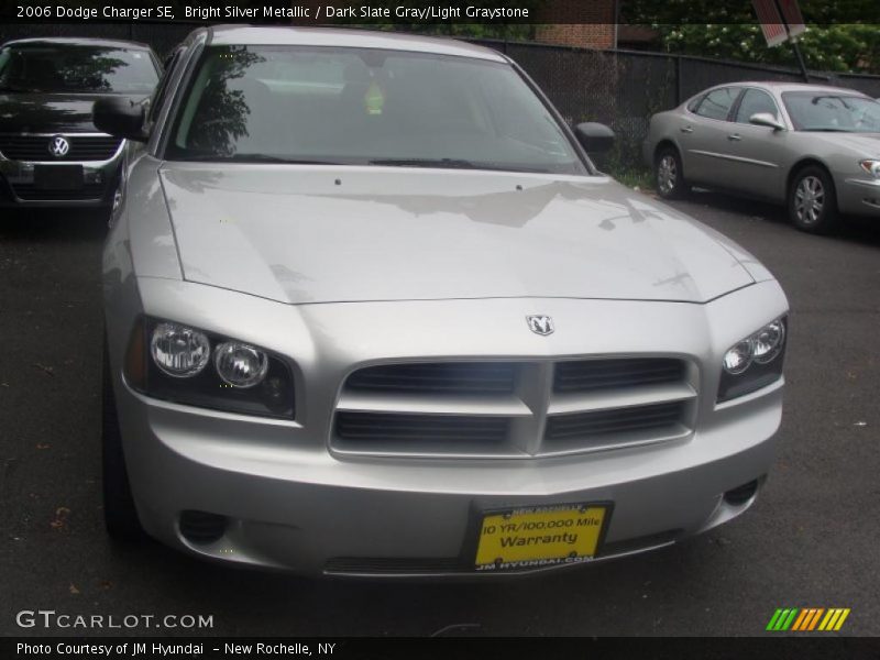 Bright Silver Metallic / Dark Slate Gray/Light Graystone 2006 Dodge Charger SE