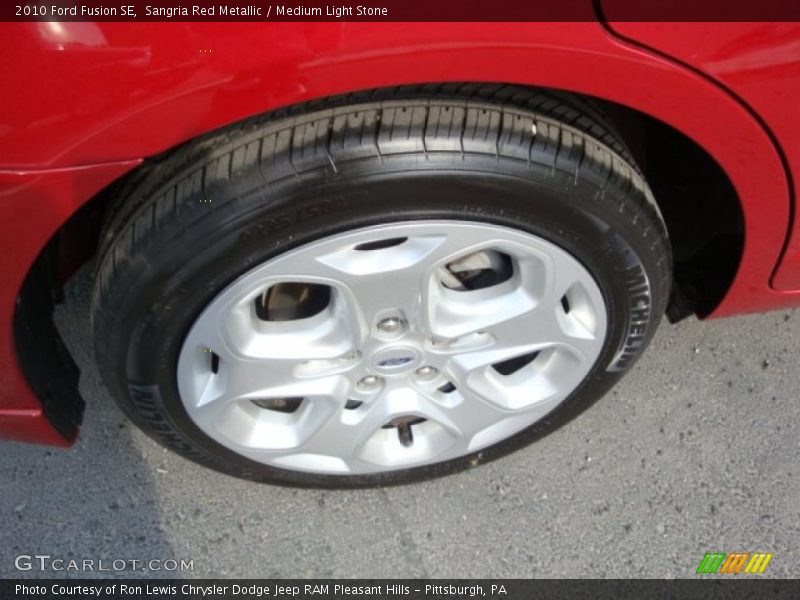 Sangria Red Metallic / Medium Light Stone 2010 Ford Fusion SE
