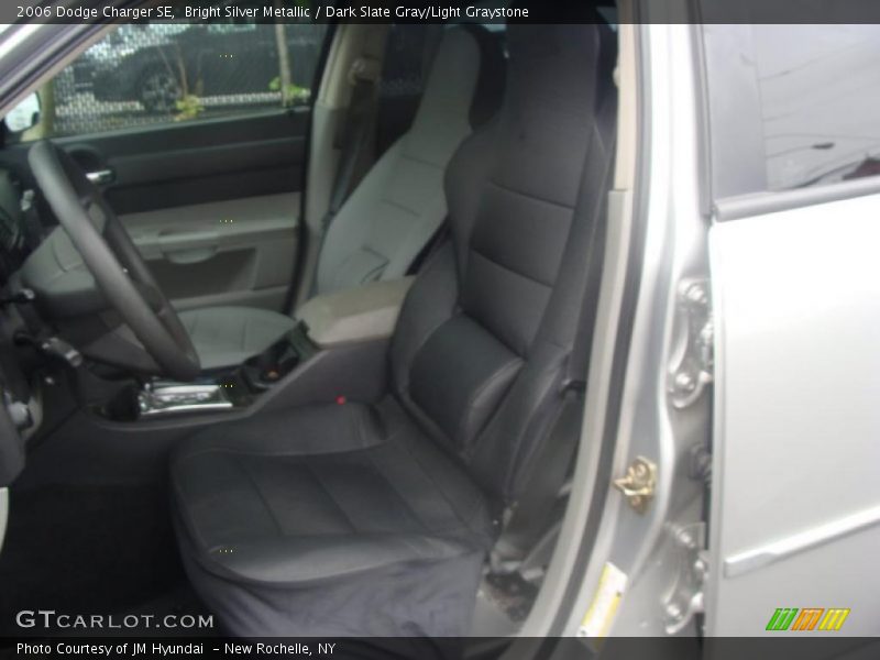 Bright Silver Metallic / Dark Slate Gray/Light Graystone 2006 Dodge Charger SE