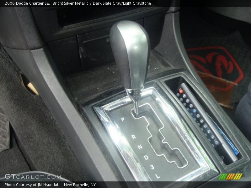 Bright Silver Metallic / Dark Slate Gray/Light Graystone 2006 Dodge Charger SE