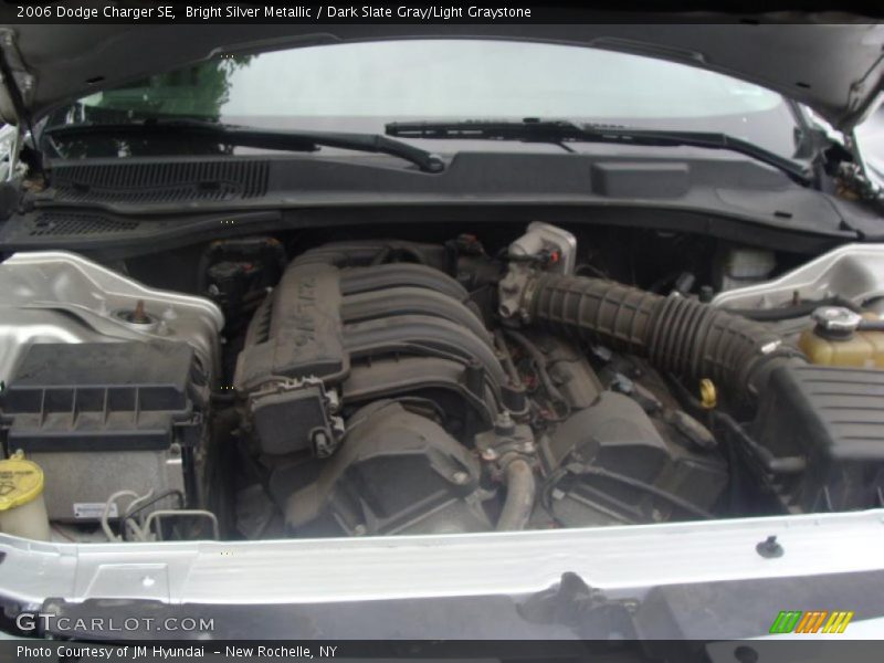 Bright Silver Metallic / Dark Slate Gray/Light Graystone 2006 Dodge Charger SE
