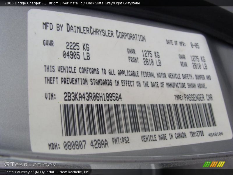 Bright Silver Metallic / Dark Slate Gray/Light Graystone 2006 Dodge Charger SE