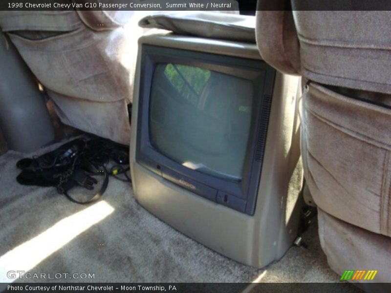 Summit White / Neutral 1998 Chevrolet Chevy Van G10 Passenger Conversion