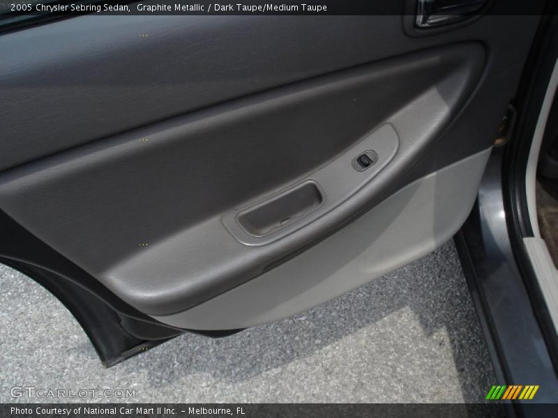 Graphite Metallic / Dark Taupe/Medium Taupe 2005 Chrysler Sebring Sedan