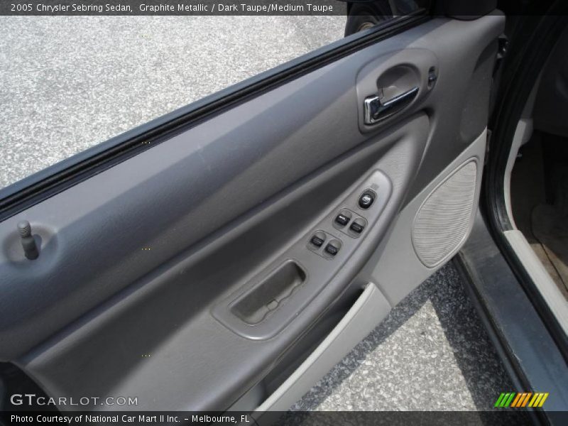 Graphite Metallic / Dark Taupe/Medium Taupe 2005 Chrysler Sebring Sedan