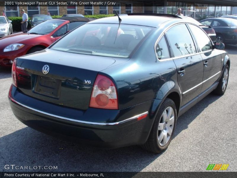 Pine Green Metallic / Gray 2001 Volkswagen Passat GLX Sedan