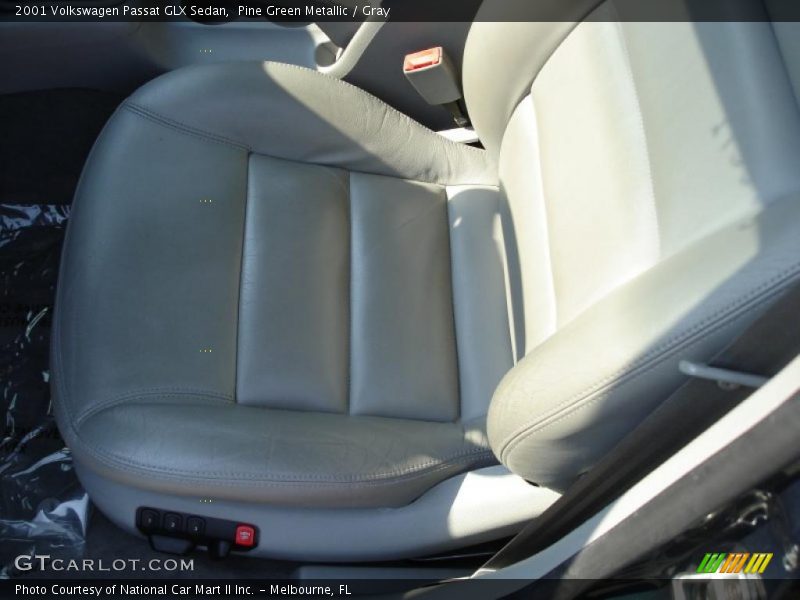 Pine Green Metallic / Gray 2001 Volkswagen Passat GLX Sedan