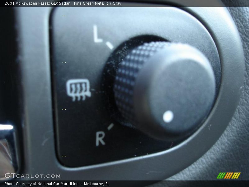 Pine Green Metallic / Gray 2001 Volkswagen Passat GLX Sedan