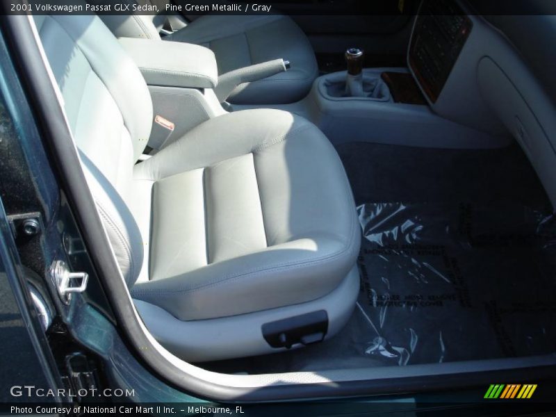 Pine Green Metallic / Gray 2001 Volkswagen Passat GLX Sedan