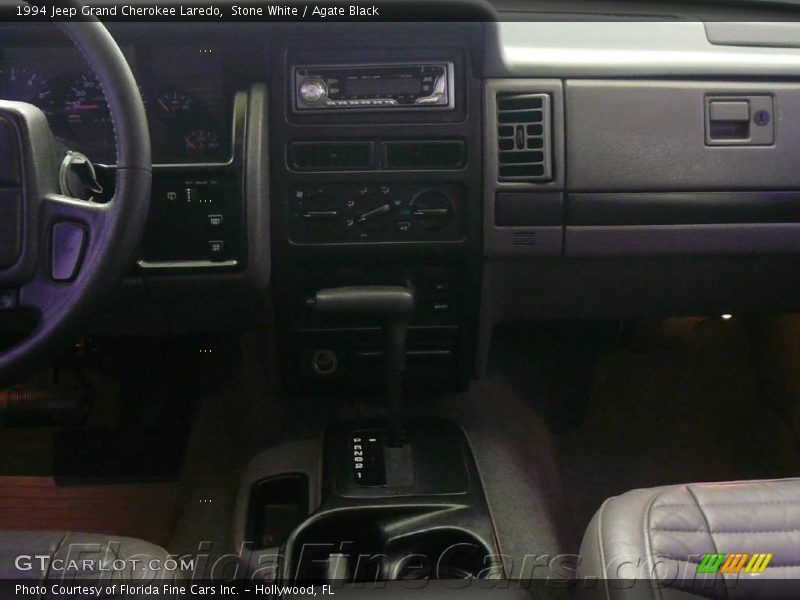 Stone White / Agate Black 1994 Jeep Grand Cherokee Laredo