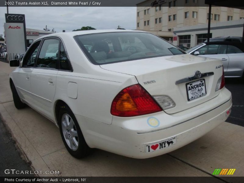 Diamond White Pearl / Grey 2002 Toyota Avalon XLS