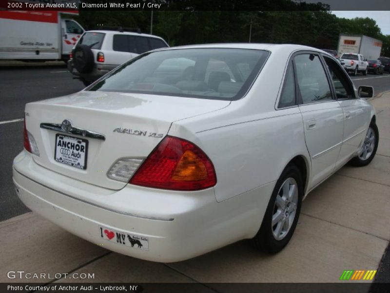 Diamond White Pearl / Grey 2002 Toyota Avalon XLS