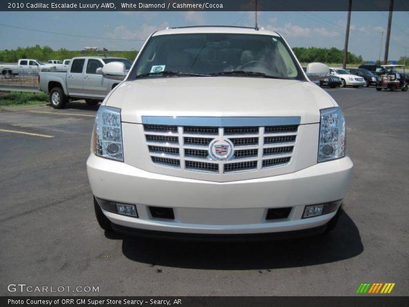 White Diamond / Cashmere/Cocoa 2010 Cadillac Escalade Luxury AWD