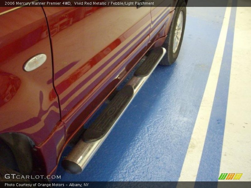 Vivid Red Metallic / Pebble/Light Parchment 2006 Mercury Mariner Premier 4WD