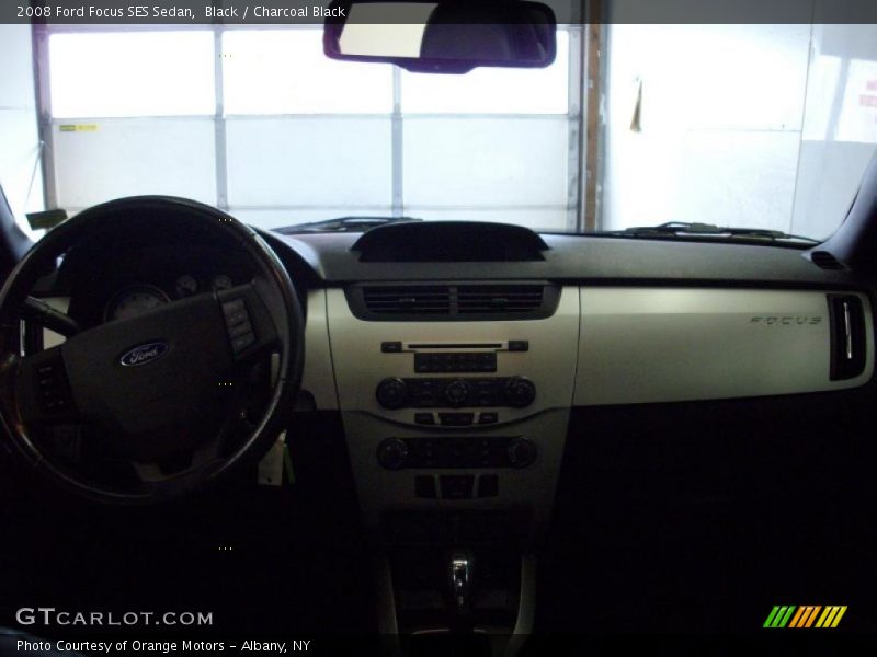 Black / Charcoal Black 2008 Ford Focus SES Sedan