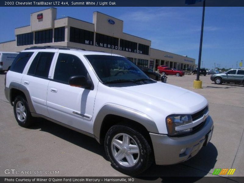 Summit White / Light Oak 2003 Chevrolet TrailBlazer LTZ 4x4