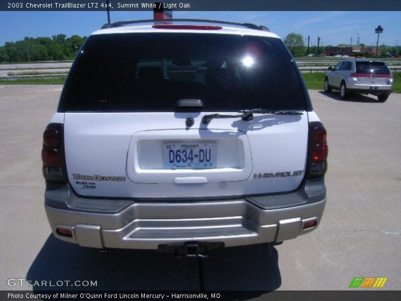 Summit White / Light Oak 2003 Chevrolet TrailBlazer LTZ 4x4