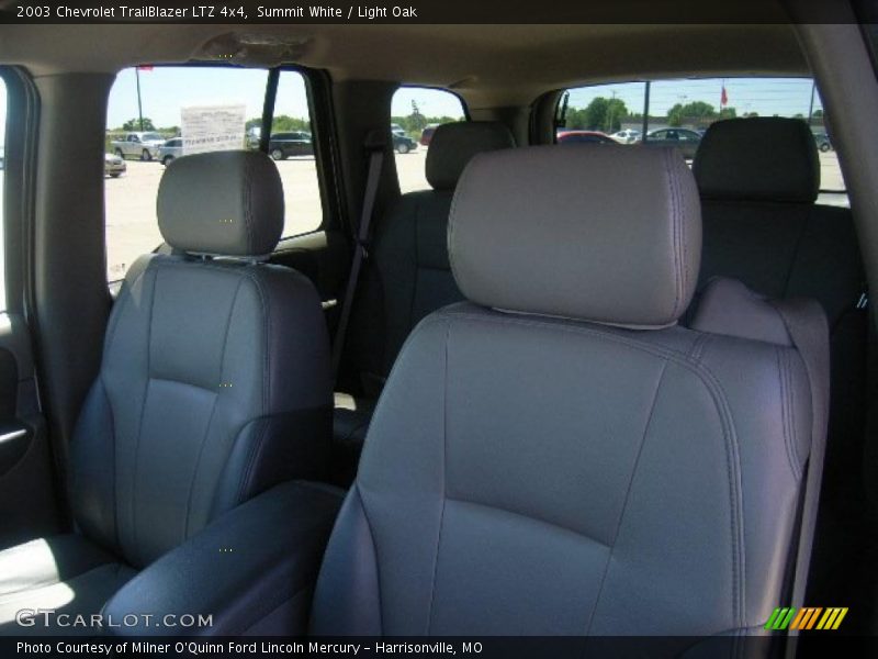 Summit White / Light Oak 2003 Chevrolet TrailBlazer LTZ 4x4