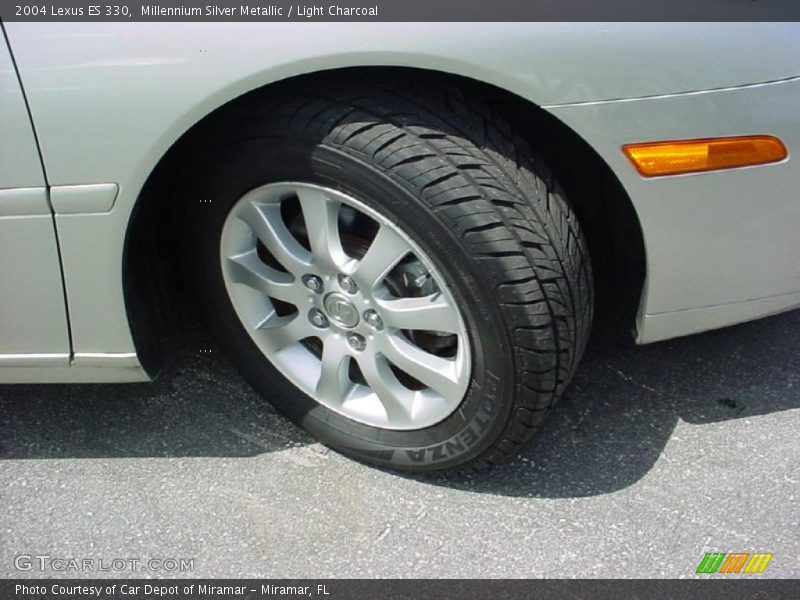 Millennium Silver Metallic / Light Charcoal 2004 Lexus ES 330
