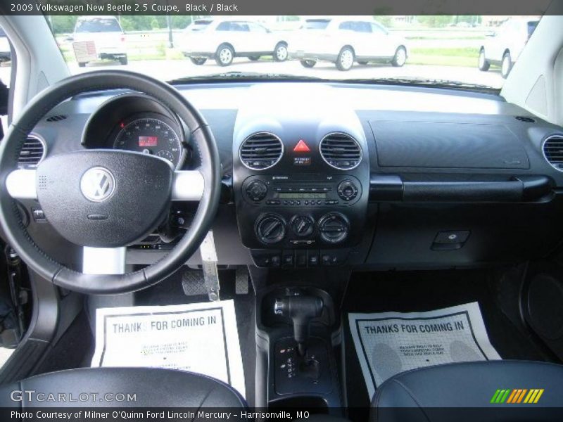 Black / Black 2009 Volkswagen New Beetle 2.5 Coupe