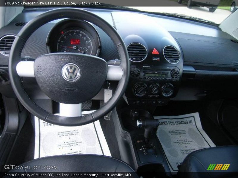 Black / Black 2009 Volkswagen New Beetle 2.5 Coupe