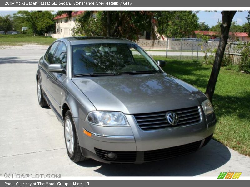 Stonehenge Grey Metallic / Grey 2004 Volkswagen Passat GLS Sedan