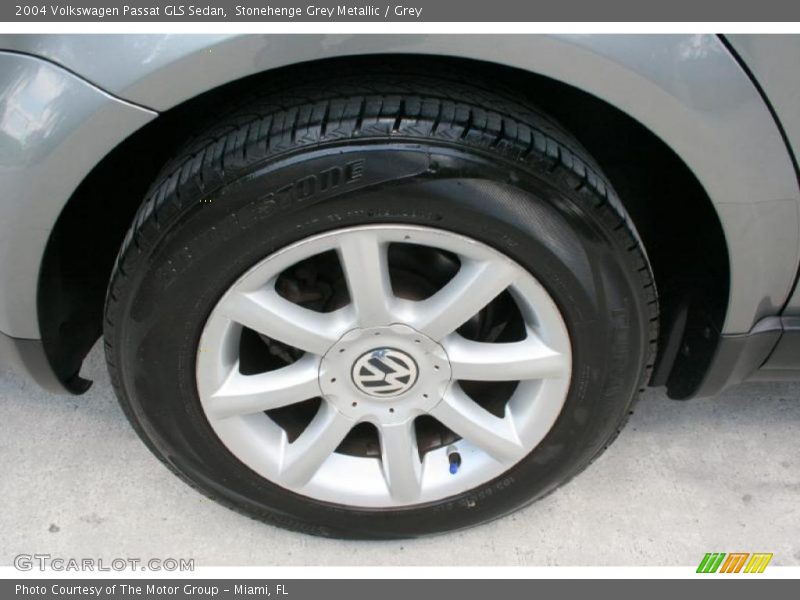 Stonehenge Grey Metallic / Grey 2004 Volkswagen Passat GLS Sedan