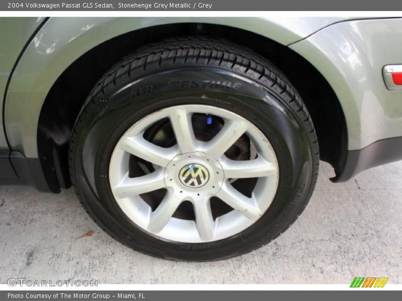 Stonehenge Grey Metallic / Grey 2004 Volkswagen Passat GLS Sedan