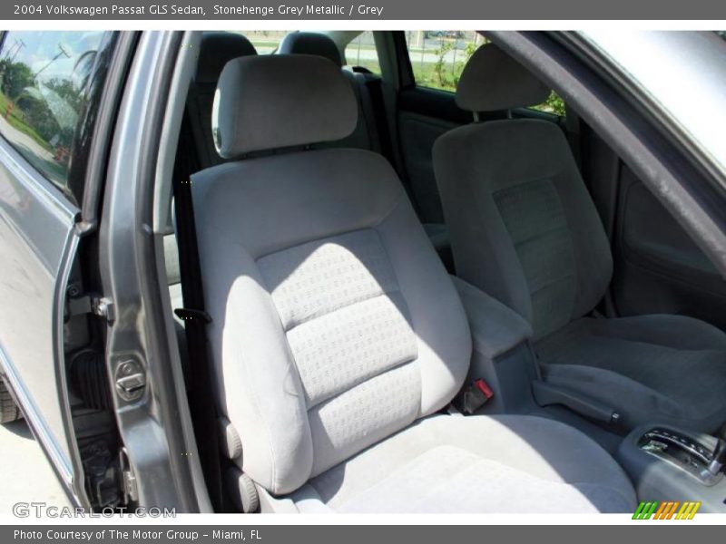 Stonehenge Grey Metallic / Grey 2004 Volkswagen Passat GLS Sedan