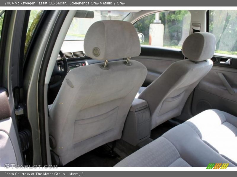 Stonehenge Grey Metallic / Grey 2004 Volkswagen Passat GLS Sedan