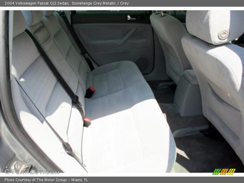Stonehenge Grey Metallic / Grey 2004 Volkswagen Passat GLS Sedan