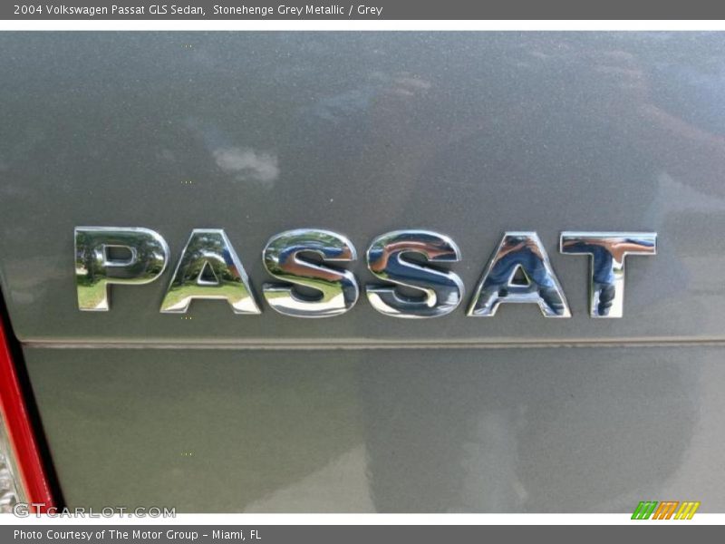 Stonehenge Grey Metallic / Grey 2004 Volkswagen Passat GLS Sedan