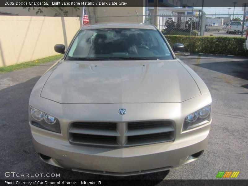Light Sandstone Metallic / Dark Slate Gray 2009 Dodge Charger SE