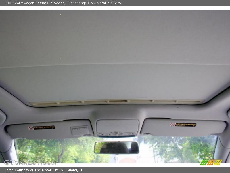 Stonehenge Grey Metallic / Grey 2004 Volkswagen Passat GLS Sedan