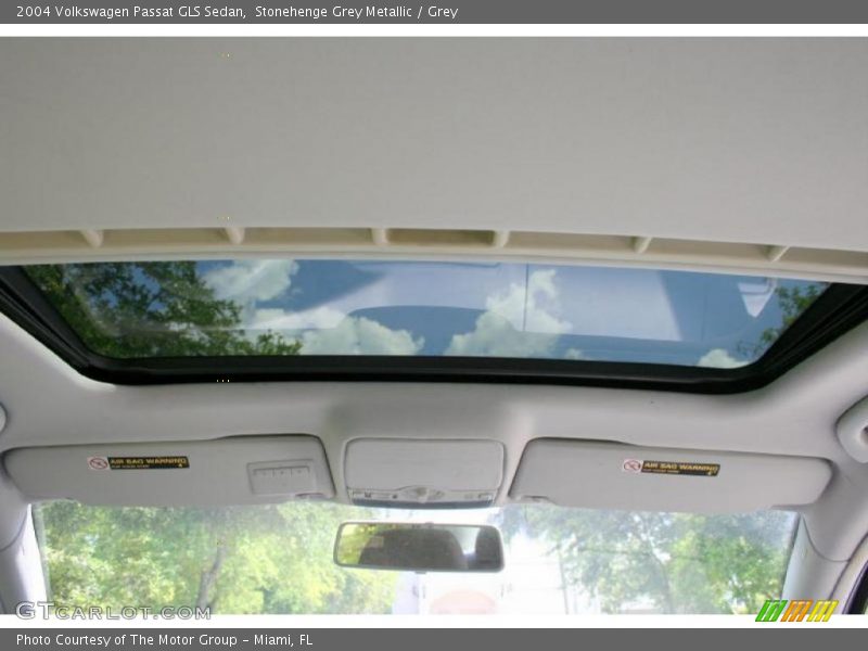 Stonehenge Grey Metallic / Grey 2004 Volkswagen Passat GLS Sedan