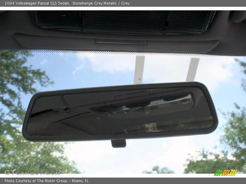Stonehenge Grey Metallic / Grey 2004 Volkswagen Passat GLS Sedan
